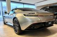 Aston Martin DB12 Base