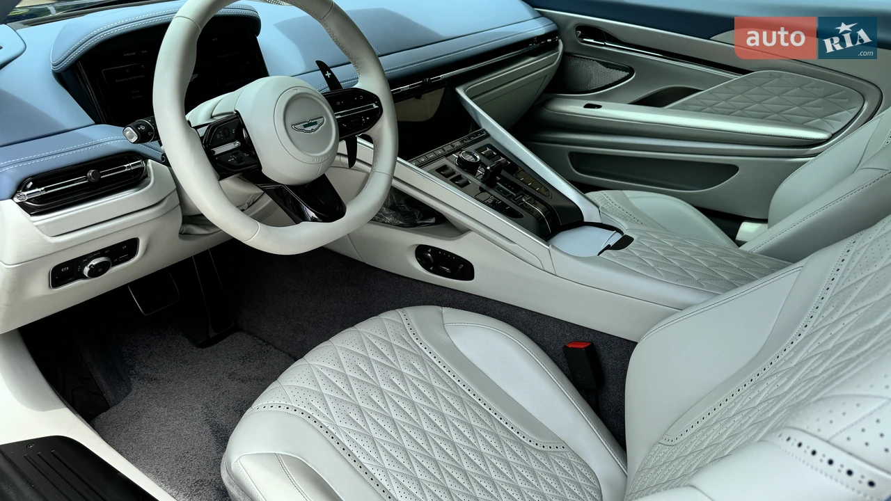 Aston Martin-1