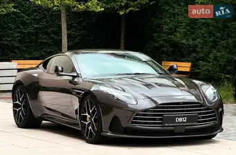 Aston Martin DB12