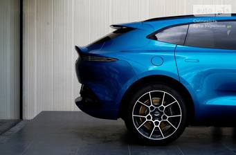Aston Martin DBX 2021 