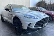 Aston Martin DBX Base