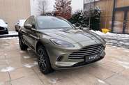 Aston Martin DBX Base