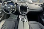 Aston Martin DBX Base