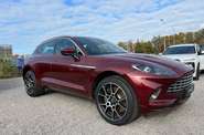 Aston Martin DBX Base