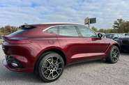 Aston Martin DBX Base