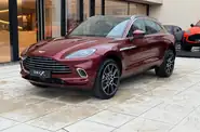 Aston Martin DBX Base