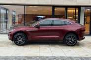 Aston Martin DBX Base