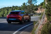 Aston Martin DBX Base