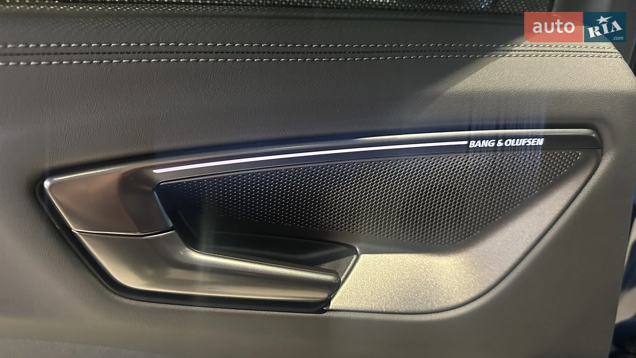 Audi-6