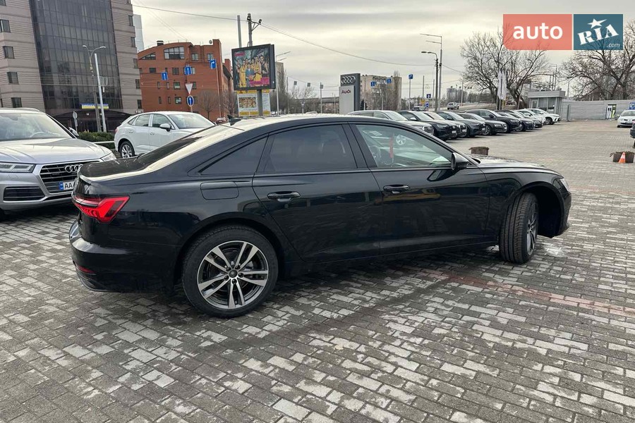 Audi A6 - фото 5