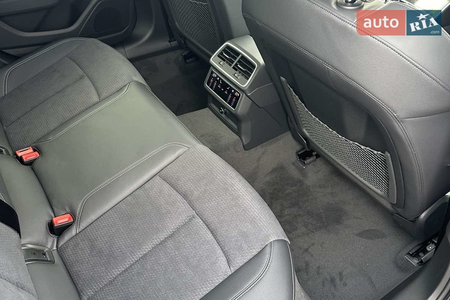 Audi A6 - фото 25