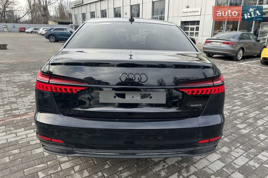 Audi A6 - фото 17
