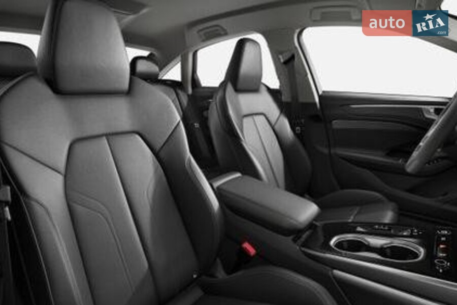 Audi A6 - фото 11