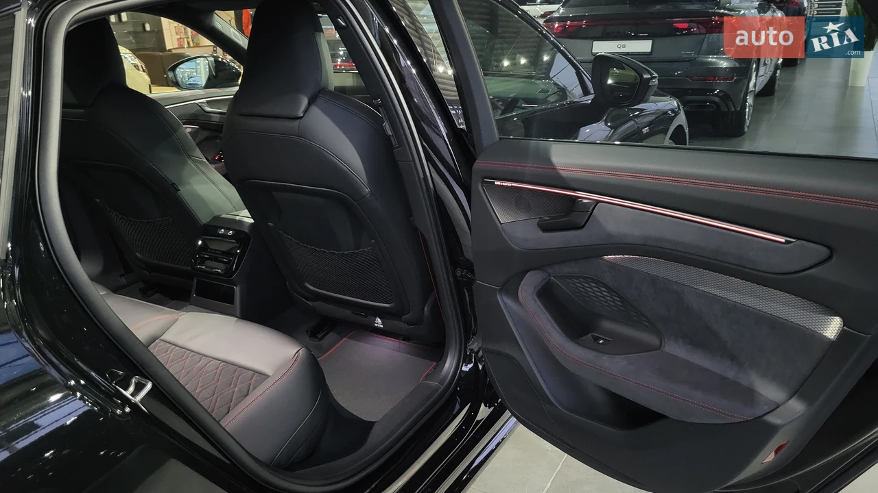 Audi-22