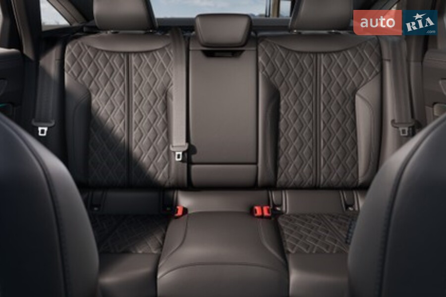 Audi A6 - фото 6