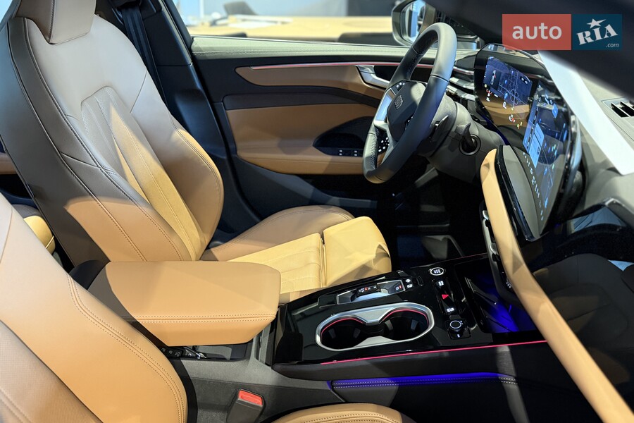 Audi A6 - фото 16