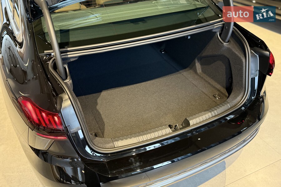 Audi A6 - фото 12