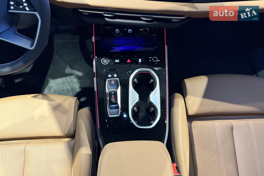 Audi A6 - фото 21