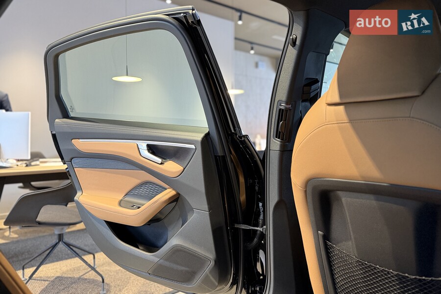 Audi A6 - фото 22