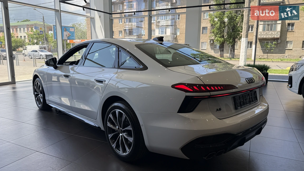 Audi-8