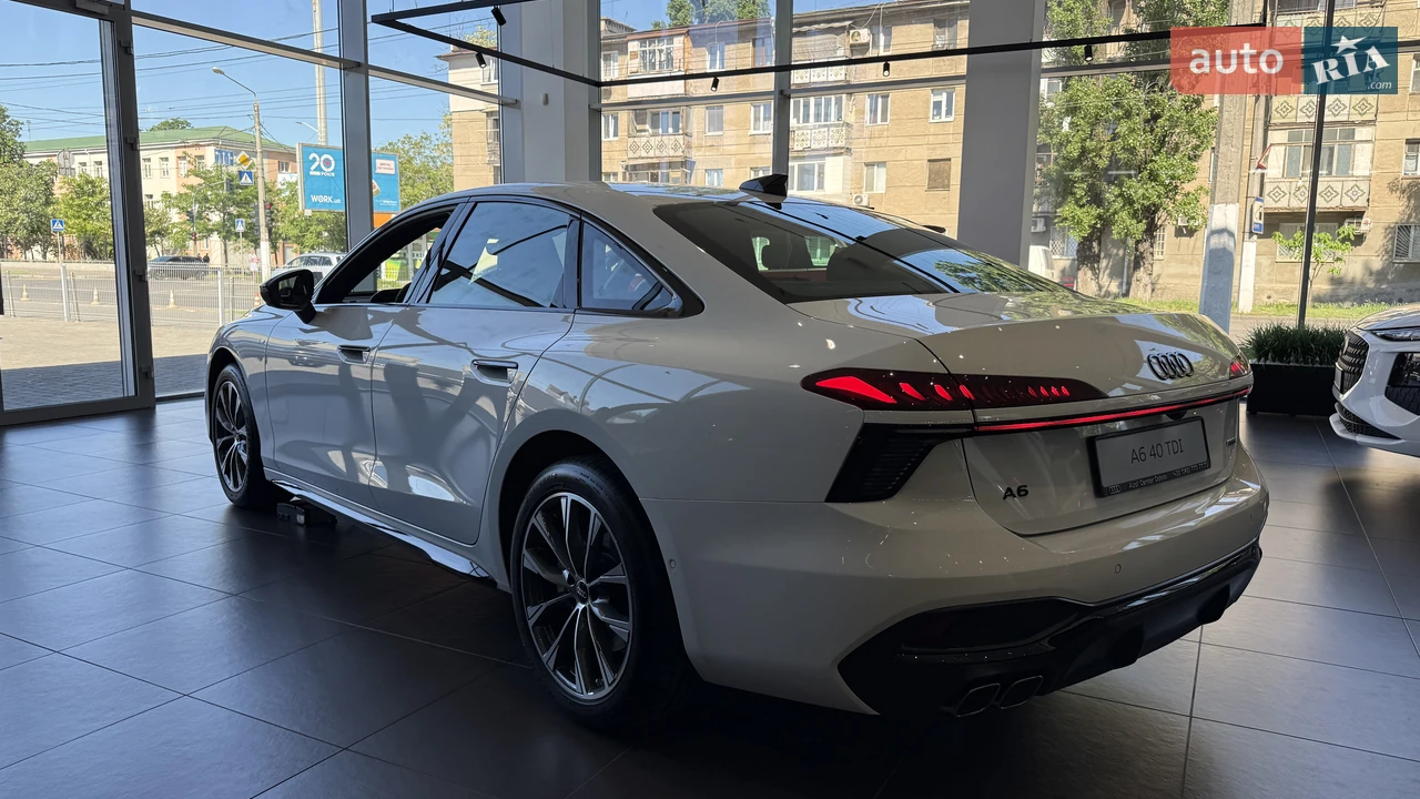 Audi-8
