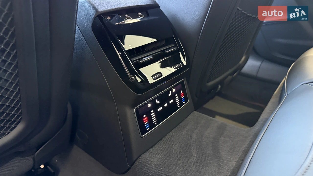 Audi-16