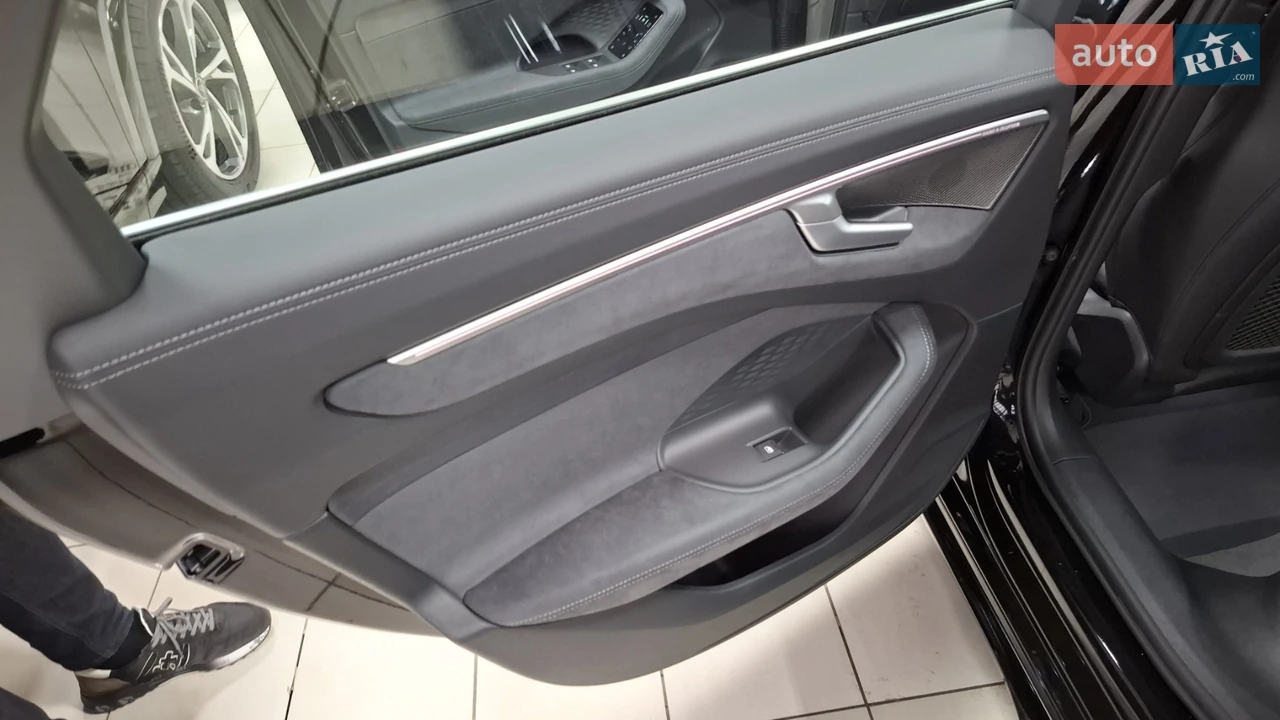 Audi-2