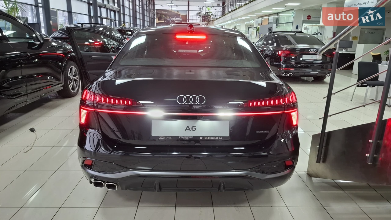 Audi-0