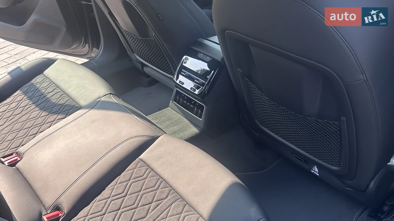 Audi-0