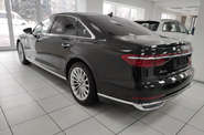 Audi A8 Base