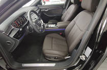 Audi A8 Base