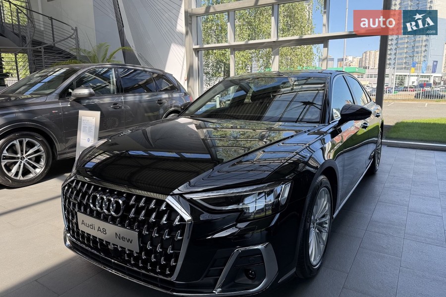 Audi A8 - фото 2
