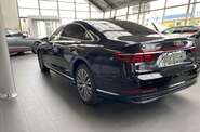 Audi A8 Basis