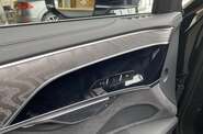 Audi A8 Basis