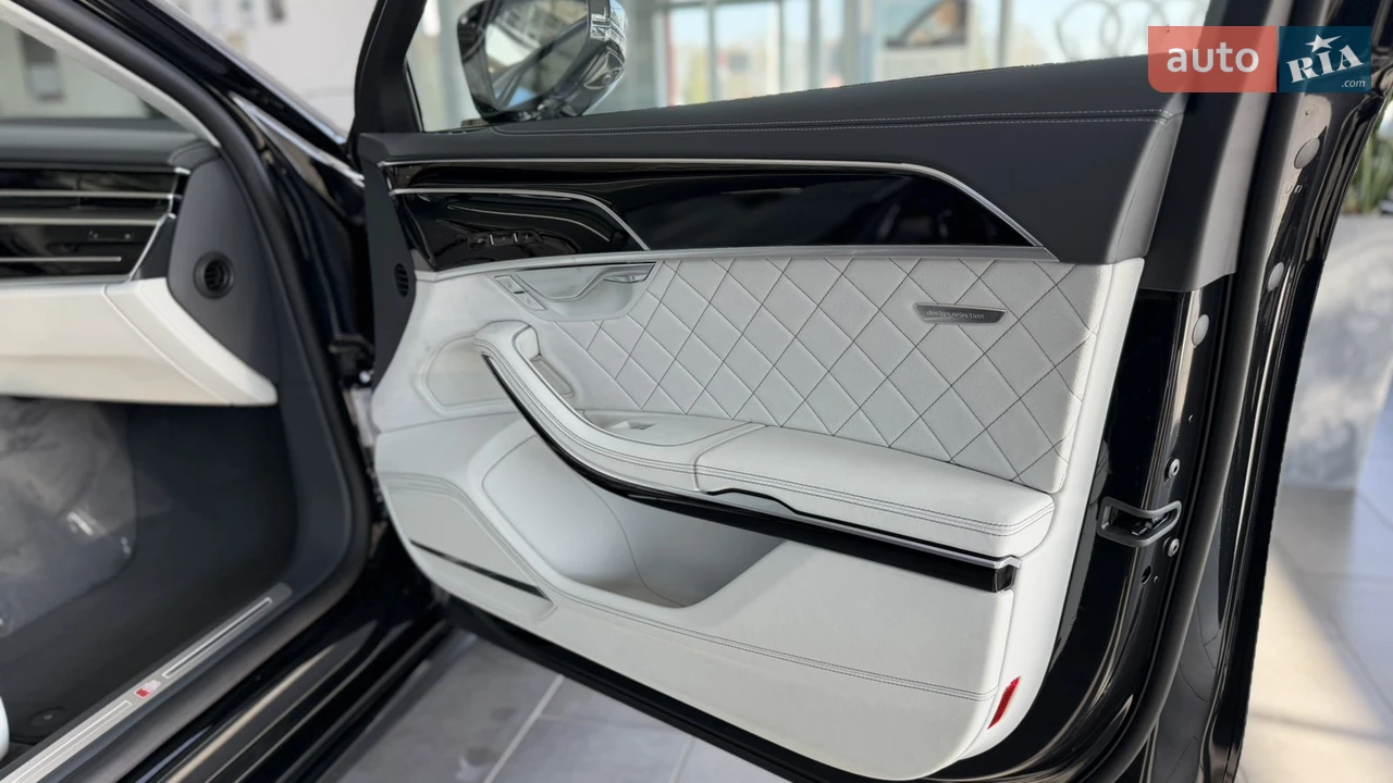 Audi-25