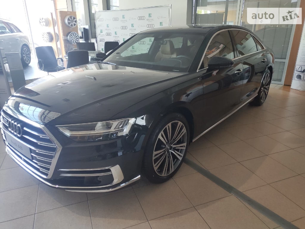 Audi A8 Base