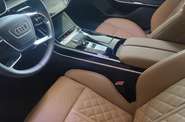 Audi A8 Base