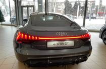 Audi e-tron GT Base