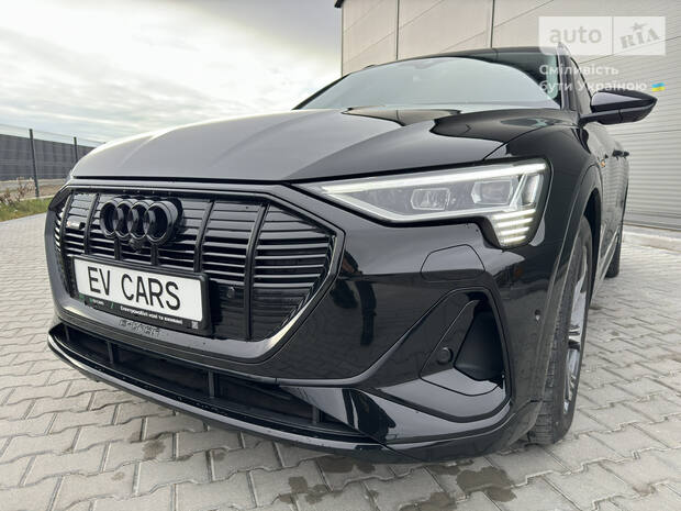 Audi e-tron 2023