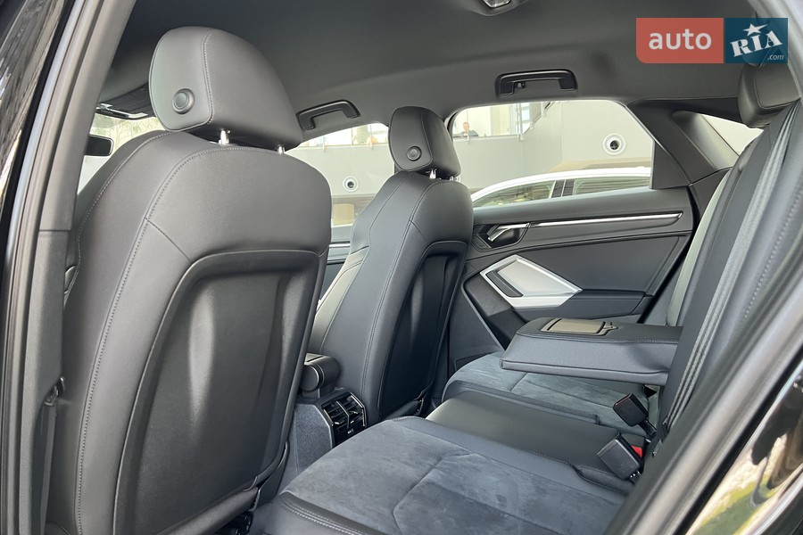 Audi Q3 Sportback - фото 30