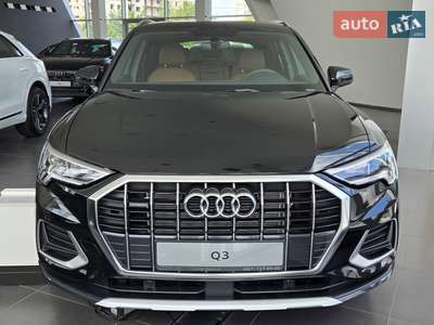 Audi Q3 2025 Basis