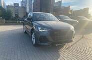 Audi Q3 - фото 8