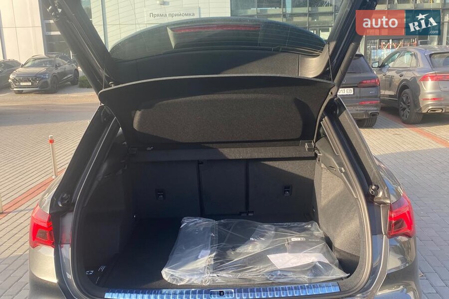 Audi Q3 - фото 9