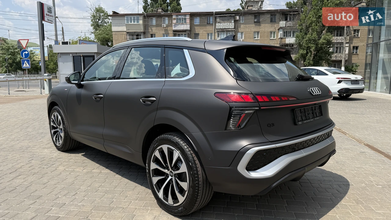 Audi-8
