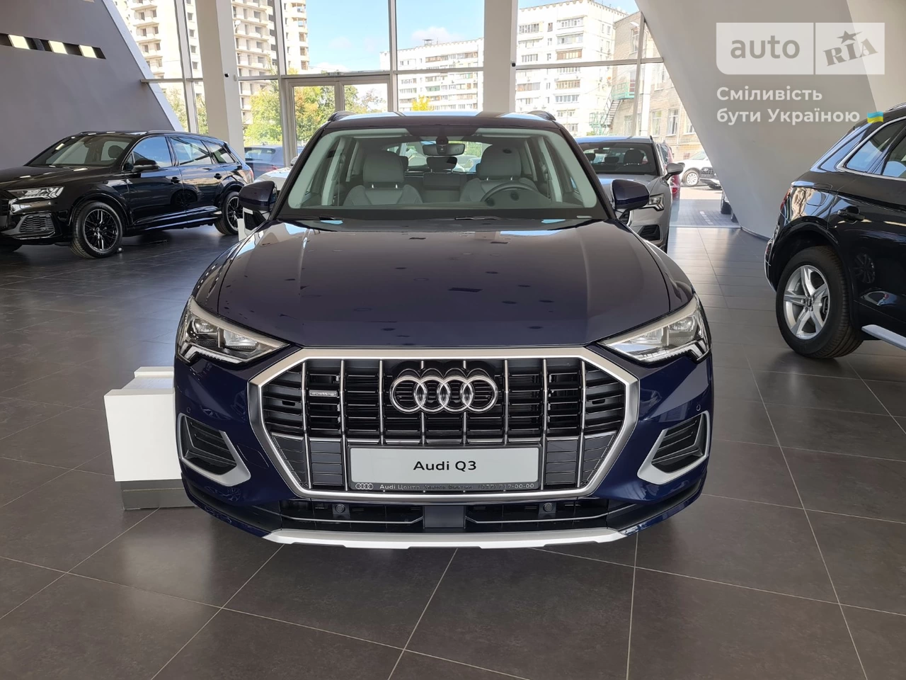 Audi Q3 Basis