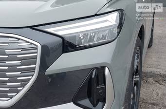 Audi Q4 e-tron 2023 Creative