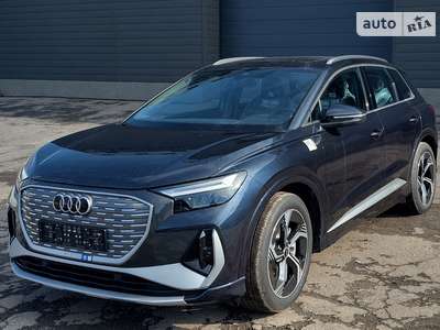 Audi Q4 e-tron 2023 Creative