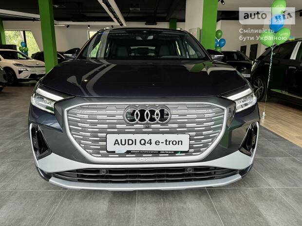 Кроссовер Audi Q4 e-tron 2025 в Киев
