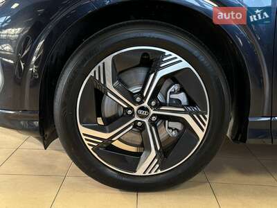 Новый Audi Q4 e-tron 2025 - фото 4