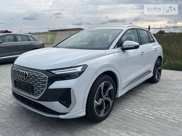 Audi Q4 e-tron 2024